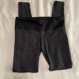 Under Armour Grey Textured Full Length Leggings Womens S Yoga Pants Y2K Athletic